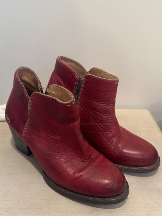 Bed Stu Shoes - Bed Stu Women’s Red Leather Ankle Boots Size 10